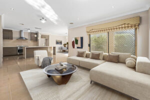 40 Moffat Drive, LALOR, VIC 3075 AUS