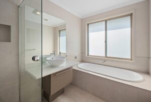 40 Moffat Drive, LALOR, VIC 3075 AUS