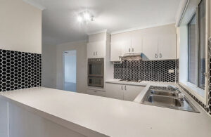 17 Terrell Court, ROXBURGH PARK, VIC 3064 AUS