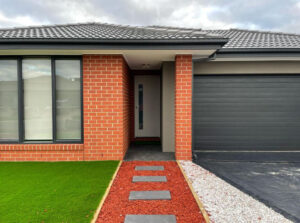 16 Mountaineer Drive, ROXBURGH PARK, VIC 3064 AUS