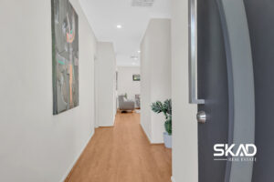 4 Hoop Court, MILL PARK, VIC 3082 AUS