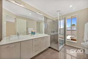 12 Watersedge Way, ROXBURGH PARK, VIC 3064 AUS