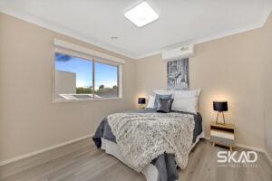 12 Watersedge Way, ROXBURGH PARK, VIC 3064 AUS