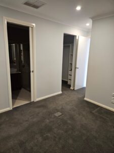 30 Oasis Avenue, MICKLEHAM, VIC 3064 AUS