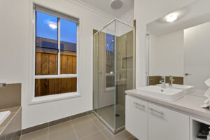 18 Hickory Road, MICKLEHAM, VIC 3064 AUS