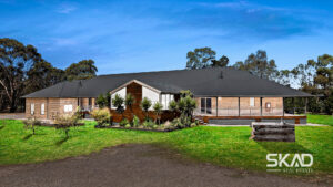 10 Sanctuary Rise, MICKLEHAM, VIC 3064 AUS