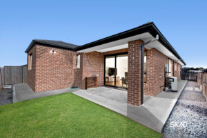 32 Echidna Drive, BEVERIDGE, VIC 3753 AUS