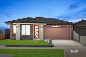 32 Echidna Drive, BEVERIDGE, VIC 3753 AUS