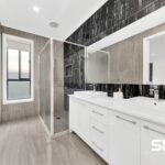 77 Moxham Drive, KALKALLO, VIC 3064 AUS