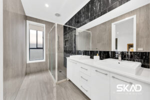 77 Moxham Drive, KALKALLO, VIC 3064 AUS