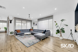 77 Moxham Drive, KALKALLO, VIC 3064 AUS