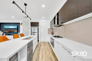 77 Moxham Drive, KALKALLO, VIC 3064 AUS