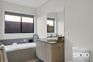 195 Yann Drive, WOLLERT, VIC 3750 AUS