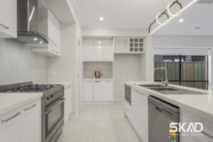 13 Denmead Drive, DONNYBROOK, VIC 3064 AUS