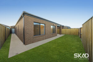 13 Denmead Drive, DONNYBROOK, VIC 3064 AUS