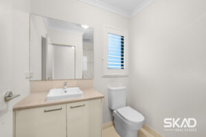 62 Peppertree Parade, CRAIGIEBURN, VIC 3064 AUS