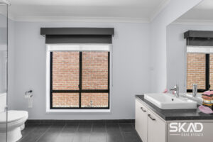 8 Amberfield Street, MICKLEHAM, VIC 3064 AUS