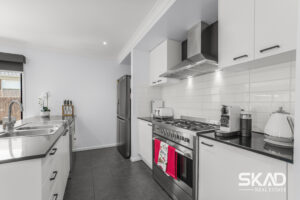 8 Amberfield Street, MICKLEHAM, VIC 3064 AUS