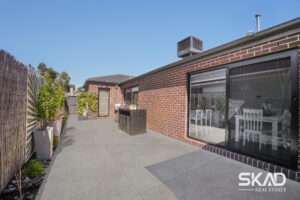 8 Amberfield Street, MICKLEHAM, VIC 3064 AUS