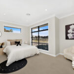 27 Nesting Vista, CRAIGIEBURN, VIC 3064 AUS