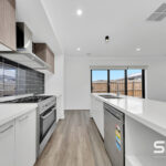 5 League Road, DONNYBROOK, VIC 3064 AUS