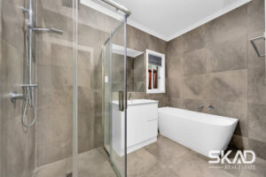 32 Currumbin Road, DOREEN, VIC 3754 AUS