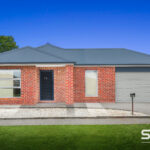 7 Weavers Street, MANOR LAKES, VIC 3024 AUS