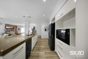 39 Matrix Circuit, CRAIGIEBURN, VIC 3064 AUS