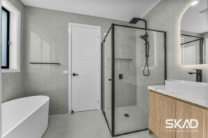 8 Issans Street, WOLLERT, VIC 3750 AUS