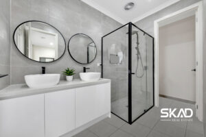 39 Madura Promenade, MICKLEHAM, VIC 3064 AUS