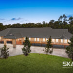 10 Sanctuary Rise, MICKLEHAM, VIC 3064 AUS