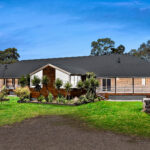 10 Sanctuary Rise, MICKLEHAM, VIC 3064 AUS