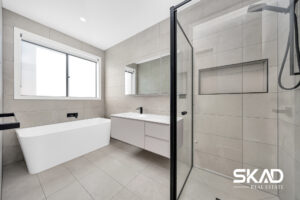 1 Proserpine Crescent, DONNYBROOK, VIC 3064 AUS