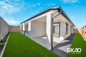 1 Proserpine Crescent, DONNYBROOK, VIC 3064 AUS