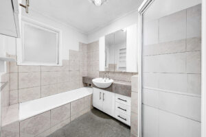 47 Festival Grove, LALOR, VIC 3075 AUS