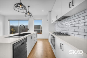 34 Spreading Road, MICKLEHAM, VIC 3064 AUS