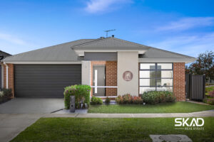 27 Nesting Vista, CRAIGIEBURN, VIC 3064 AUS