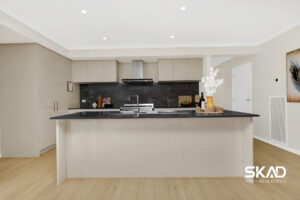 27 Nesting Vista, CRAIGIEBURN, VIC 3064 AUS