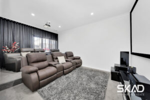 57 Charteris Drive, CRAIGIEBURN, VIC 3064 AUS