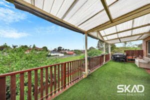 17 Chinnock Court, CRAIGIEBURN, VIC 3064 AUS