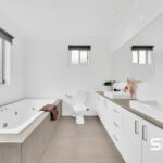 24 Saintly Avenue, WOLLERT, VIC 3750 AUS