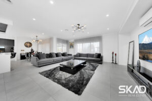 57 Charteris Drive, CRAIGIEBURN, VIC 3064 AUS