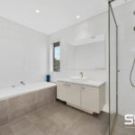 34 Pinnacle Chase, BEVERIDGE, VIC 3753 AUS