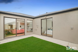 11 Swanmore Road, DONNYBROOK, VIC 3064 AUS