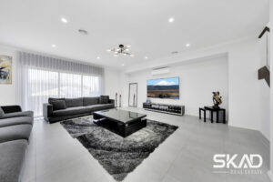 57 Charteris Drive, CRAIGIEBURN, VIC 3064 AUS