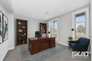 34 Pinnacle Chase, BEVERIDGE, VIC 3753 AUS