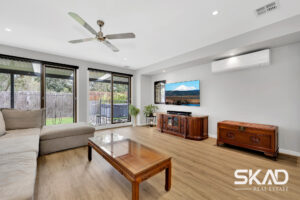 34 Pinnacle Chase, BEVERIDGE, VIC 3753 AUS