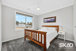 34 Pinnacle Chase, BEVERIDGE, VIC 3753 AUS