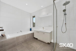 34 Pinnacle Chase, BEVERIDGE, VIC 3753 AUS