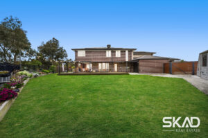 34 Pinnacle Chase, BEVERIDGE, VIC 3753 AUS